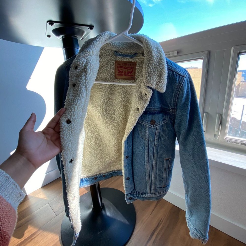 XS Levi's Sherpa Trucker Jacket